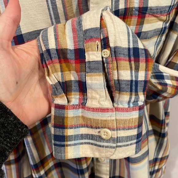 Old Navy Slim Fit Flannel Button-down - Picture 3 of 5